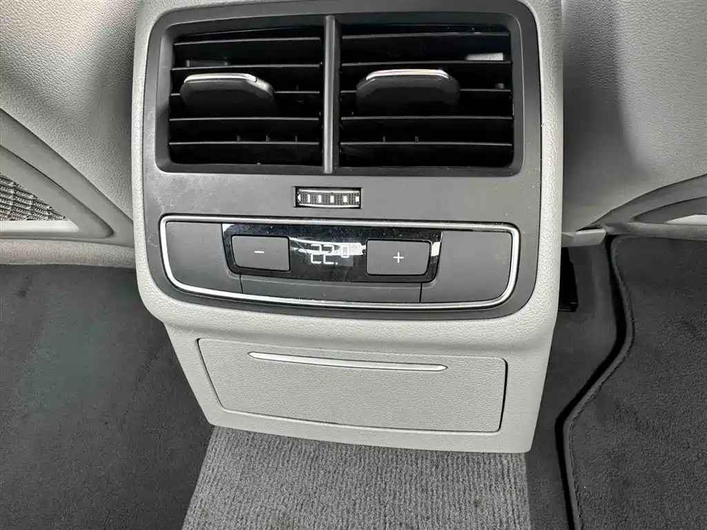 Audi A4L 2020 40 TFSI Luxury Elegance фото 20