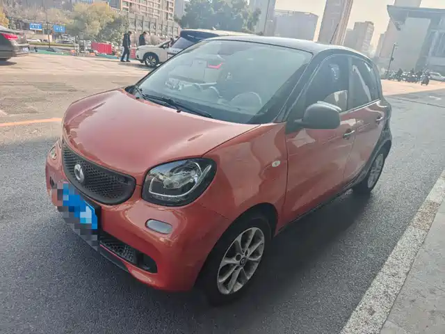 SMART FORFOUR
