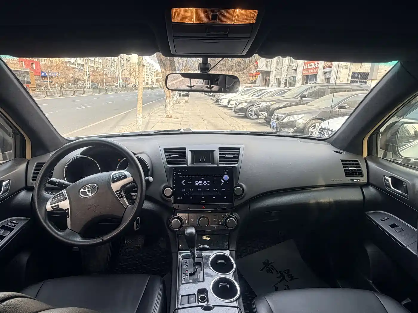 Toyota Highlander 2012 2.7L 2WD 5-seater Elite Edition фото 8
