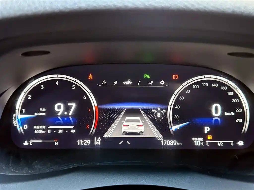 Toyota Camry 2021 2.5G Luxury Edition фото 13