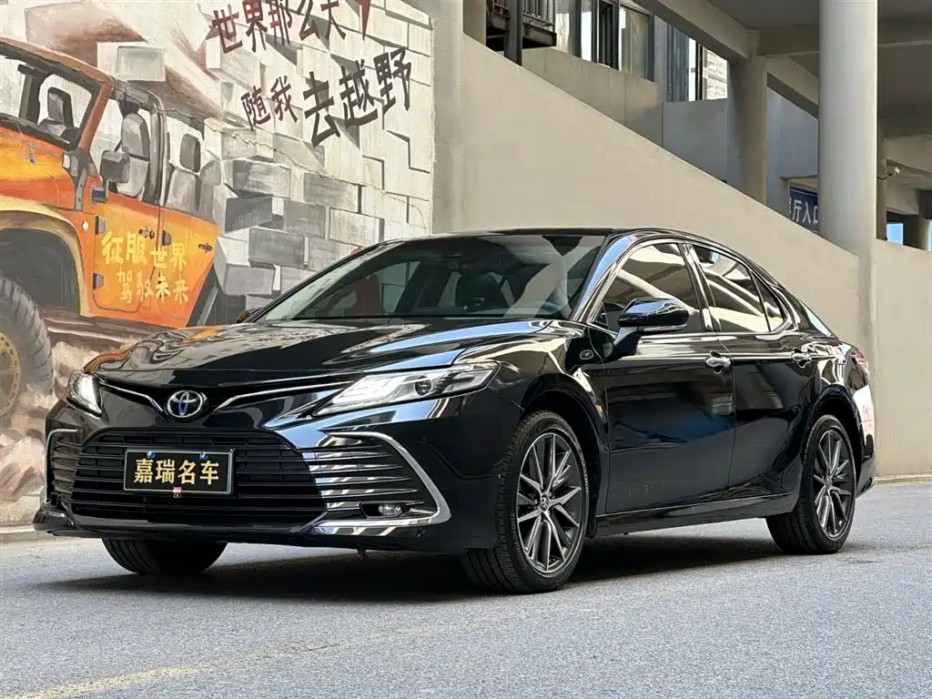 Toyota Camry 2021 2.5G Luxury Edition