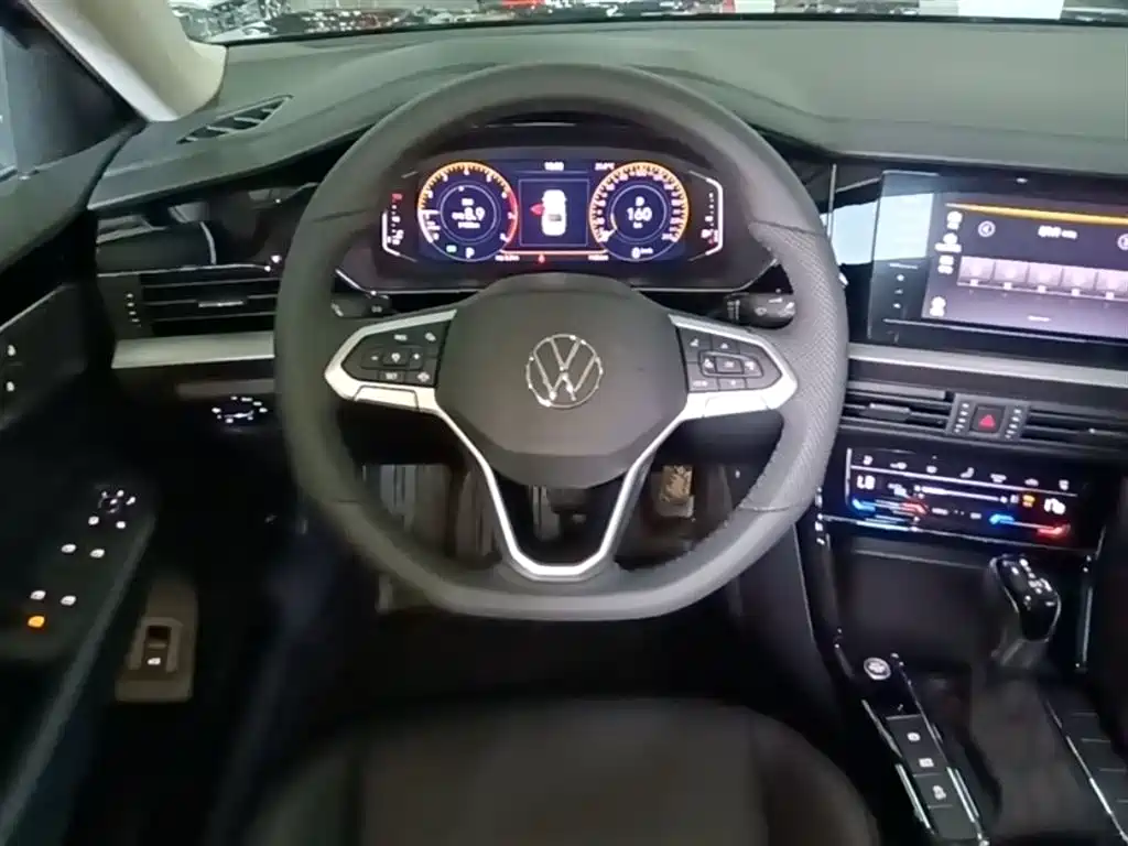 Volkswagen Passat 2026 Outstanding Edition 330TSI Elite Version фото 11