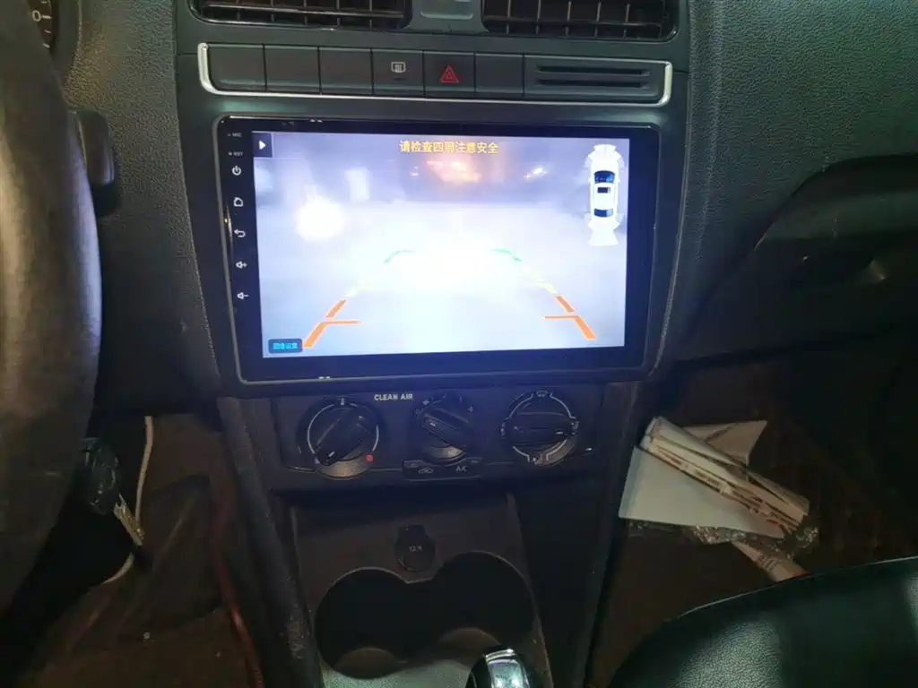 Volkswagen Polo 2016 1.4L Automatic Trend фото 13