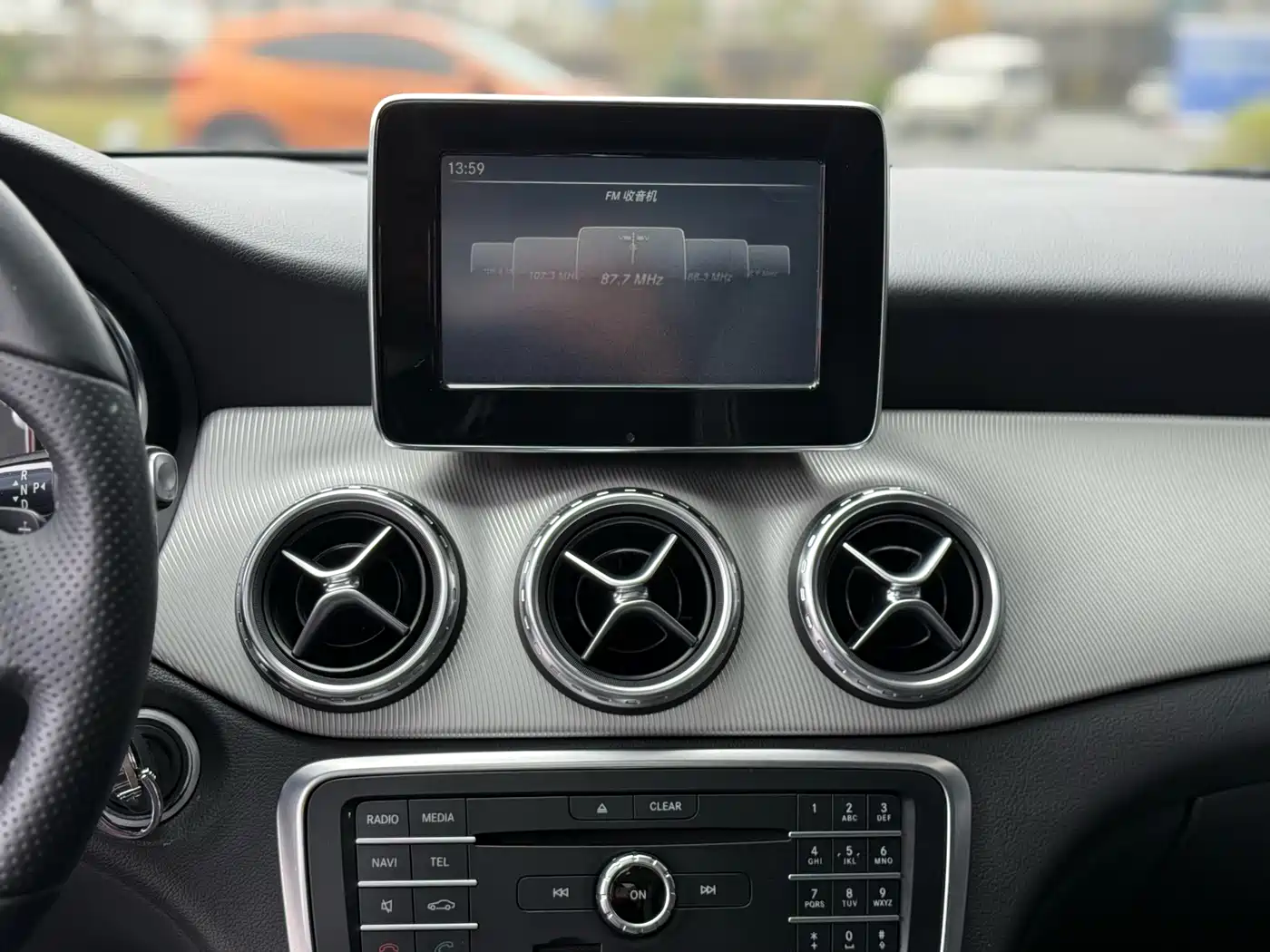 Mercedes-Benz GLA 2016 GLA 200 Dynamic фото 18