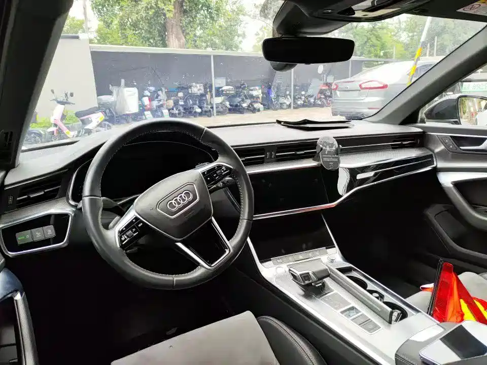 Audi A6L 2019 45 TFSI Premium Dynamic фото 3