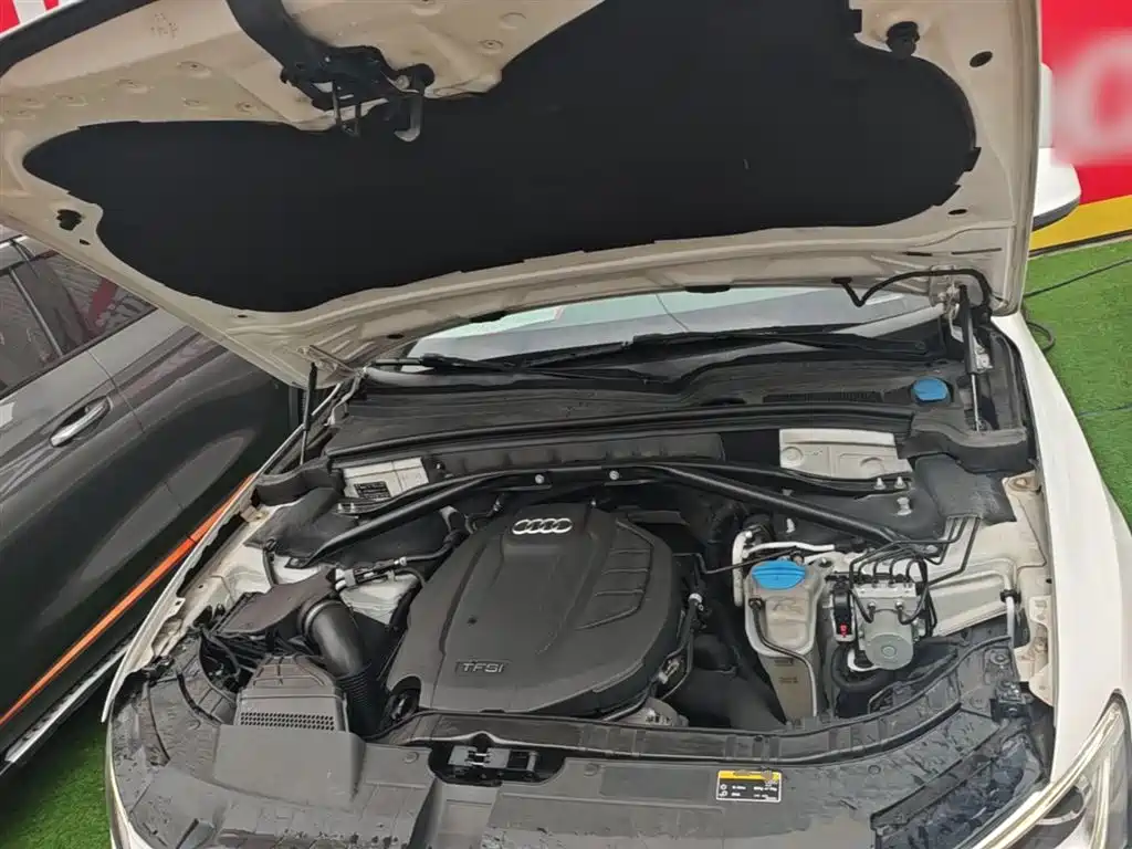 Audi Q5 2015 40 TFSI Technology фото 20
