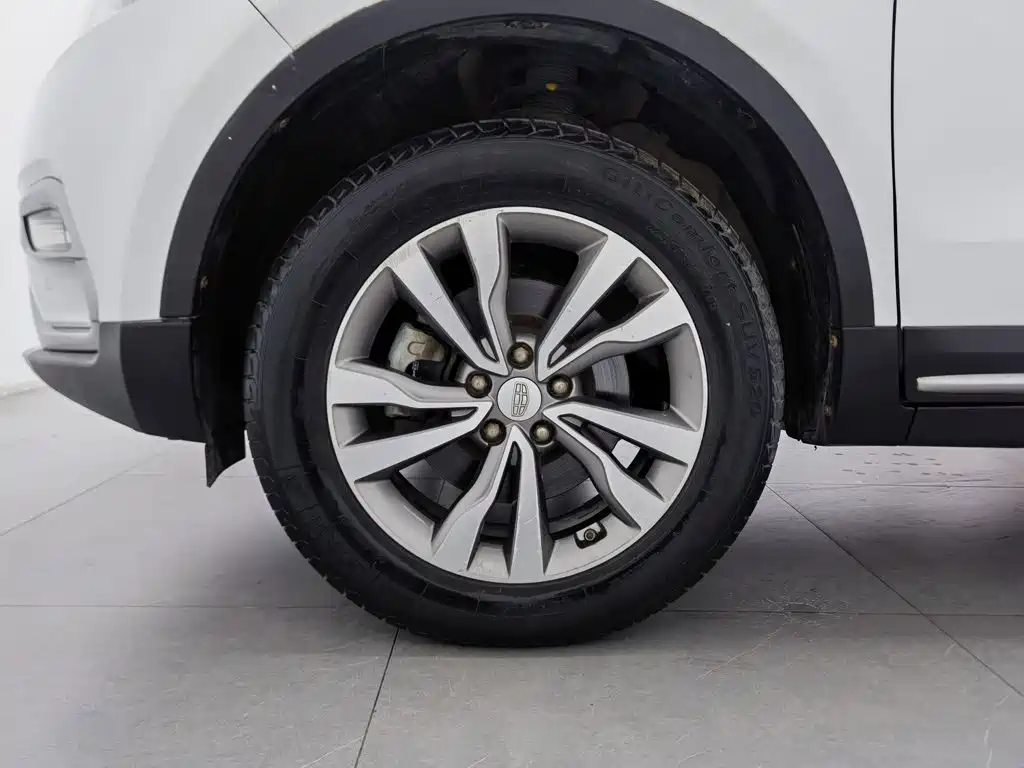 Geely Atlas 2016 2016 2.0L Manual Smart·Style Edition