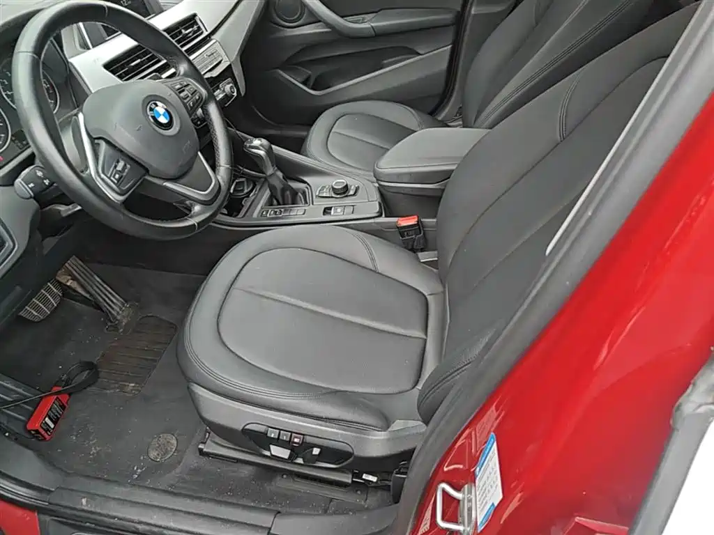 BMW X1 2018 sDrive18Li Fashion Model фото 15
