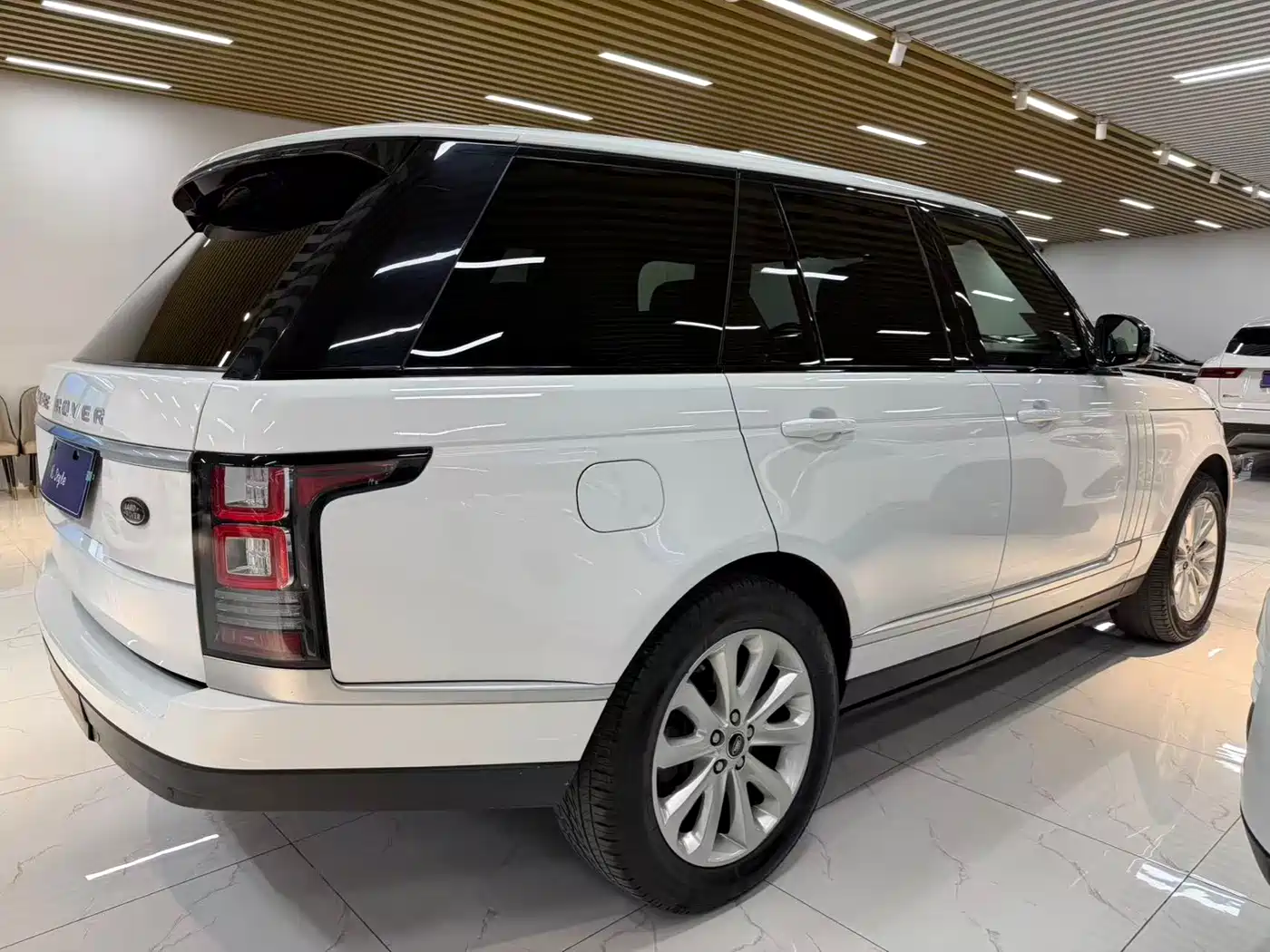Land Rover Range Rover 2014 3.0 SC V6 Vogue SE фото 3