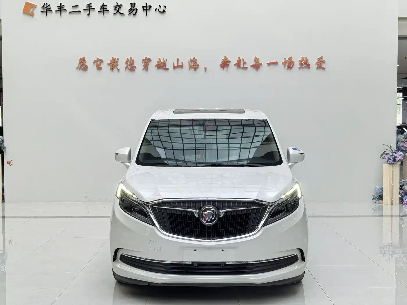 Buick GL8 2018 ES 28T Luxury Type China VI фото 3