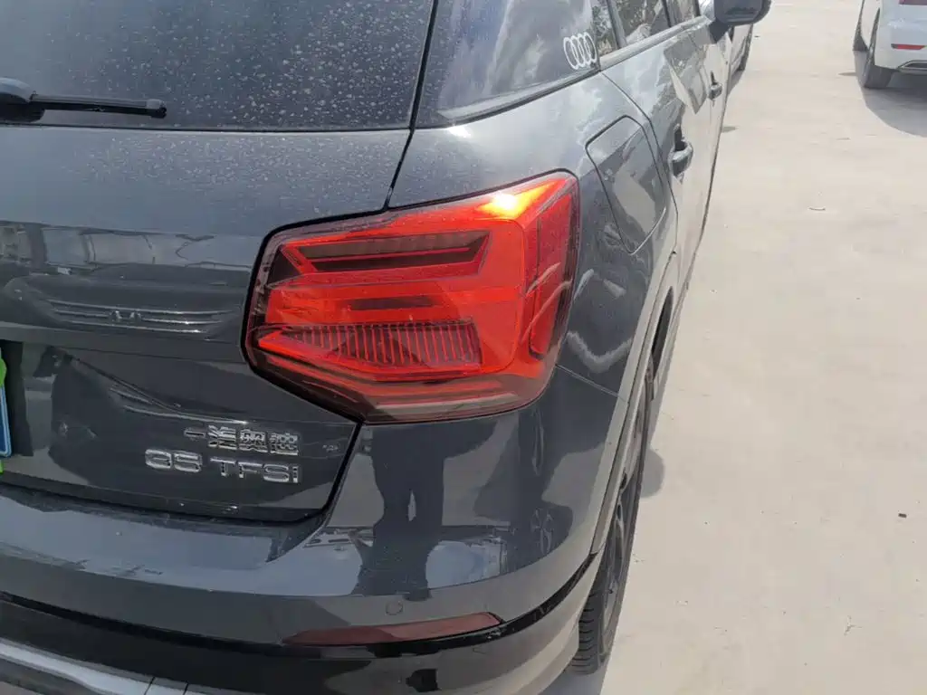 Audi Q2L 2019 2018 35 TFSI Launch Exclusive Edition China VI