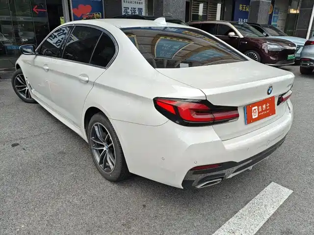 BMW 5 Series 2022 525Li M Sport Package — фото 4