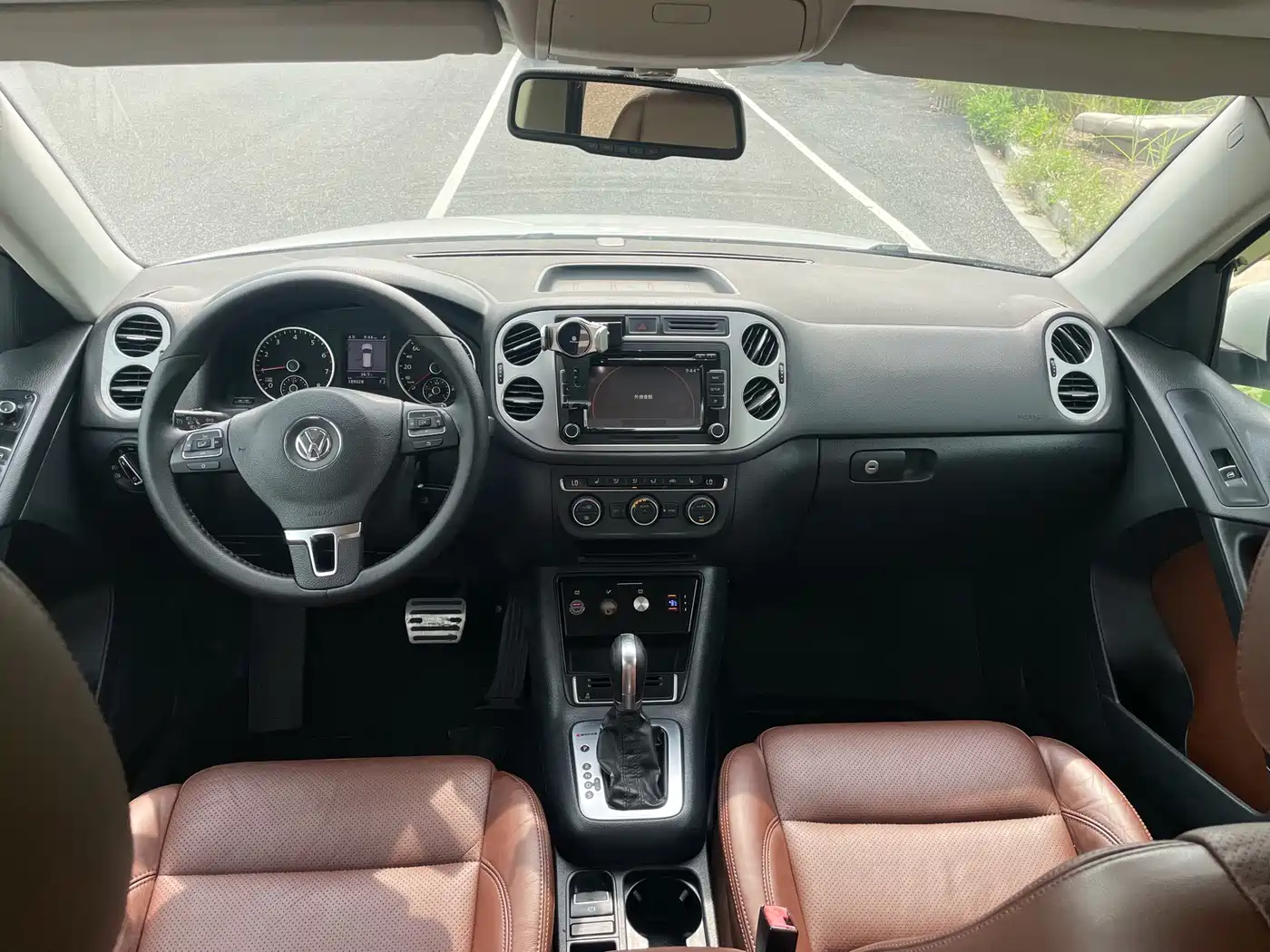 Фото 18 - Volkswagen Tiguan