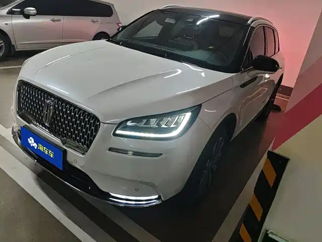 Lincoln Adventurer 2022