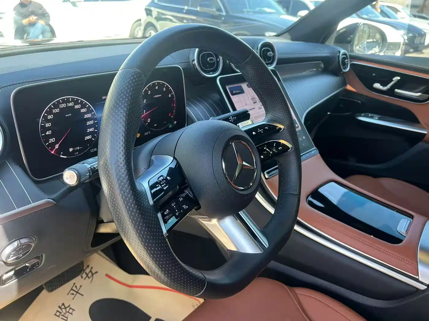 MERCEDES-BENZ GLC