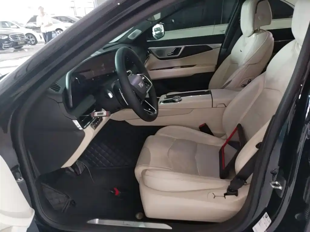 Cadillac CT6 2023 28T Luxury Edition фото 15