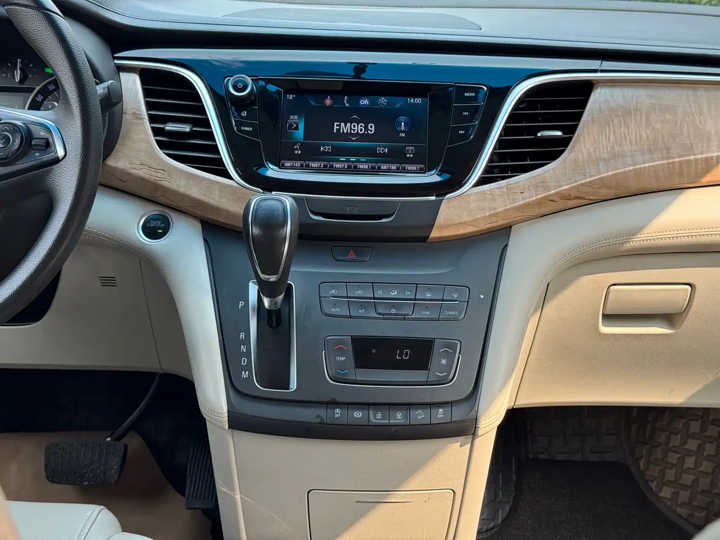 Buick GL8 2017 ES 28T Comfort Type China V фото 13