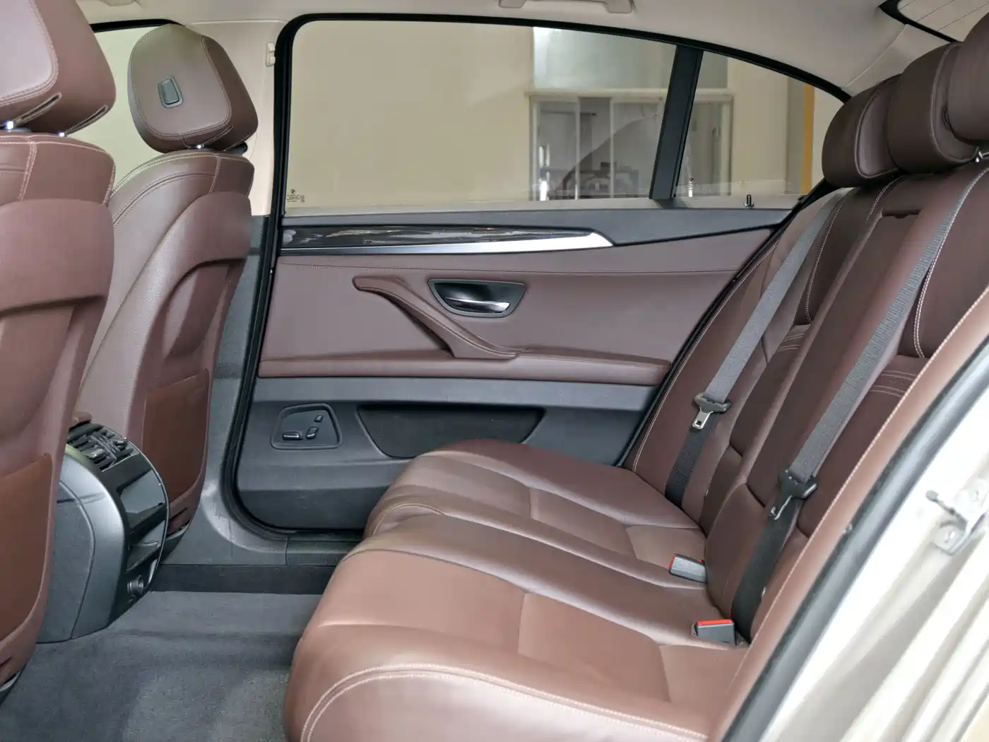 BMW 5 Series 2014 525Li Luxury Design Package фото 10