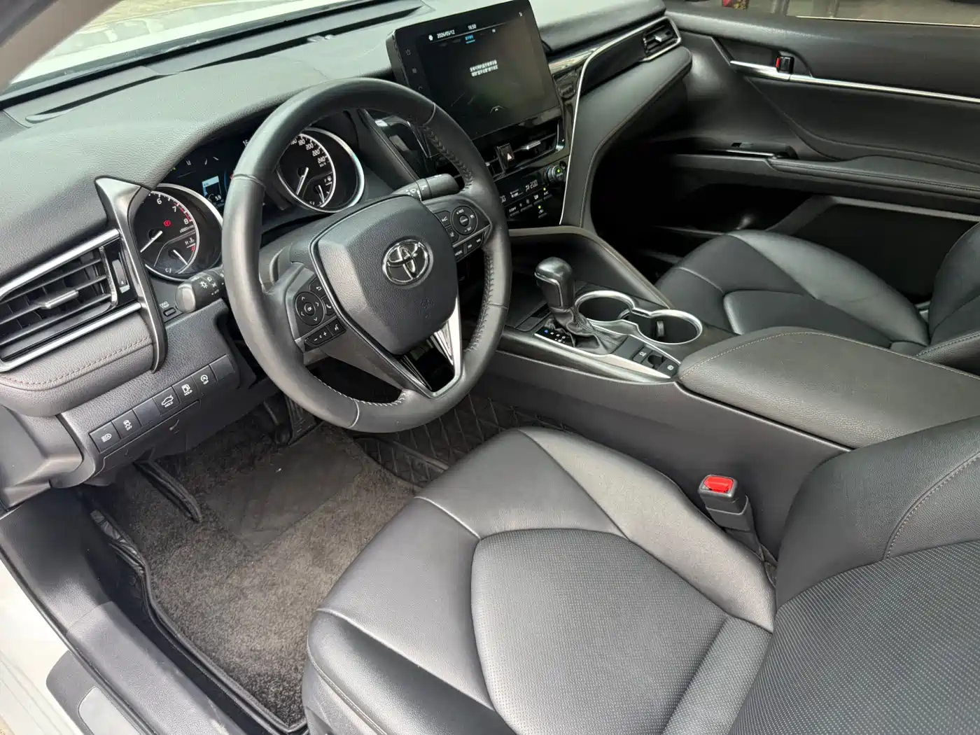 Toyota Camry 2021 2.0G Luxury Edition фото 14
