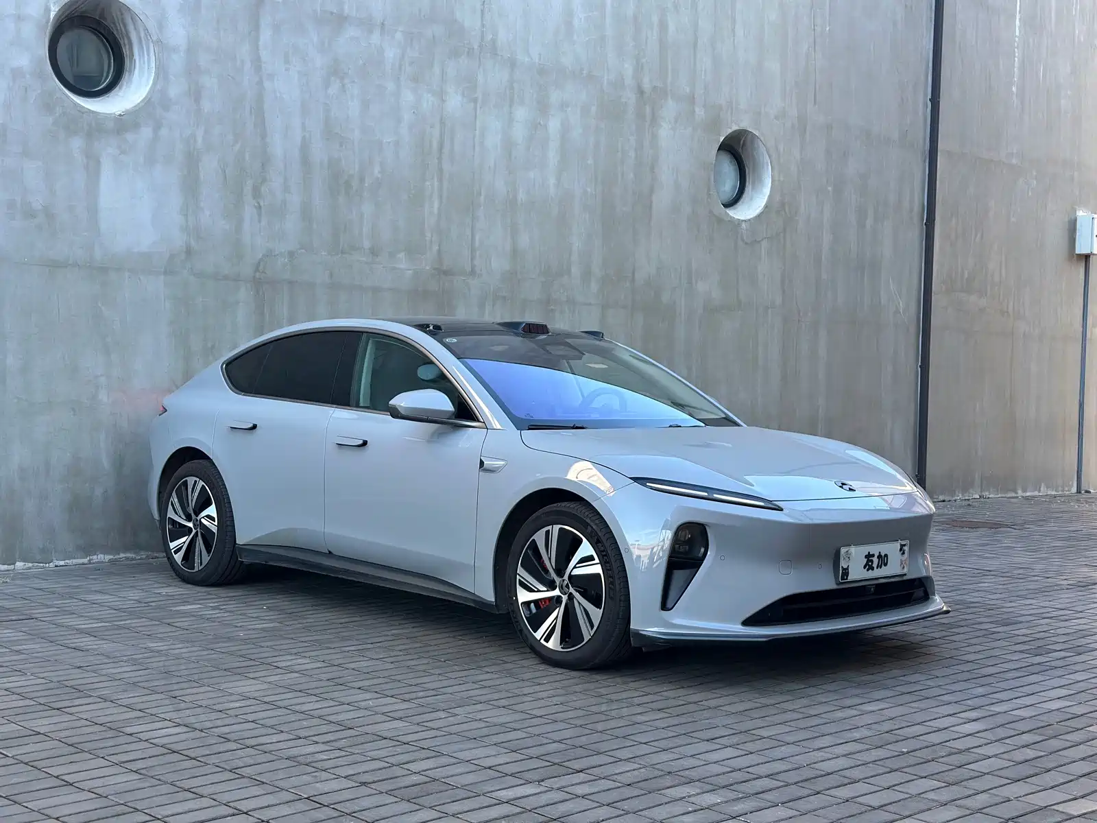 Фото 2 - NIO ET5