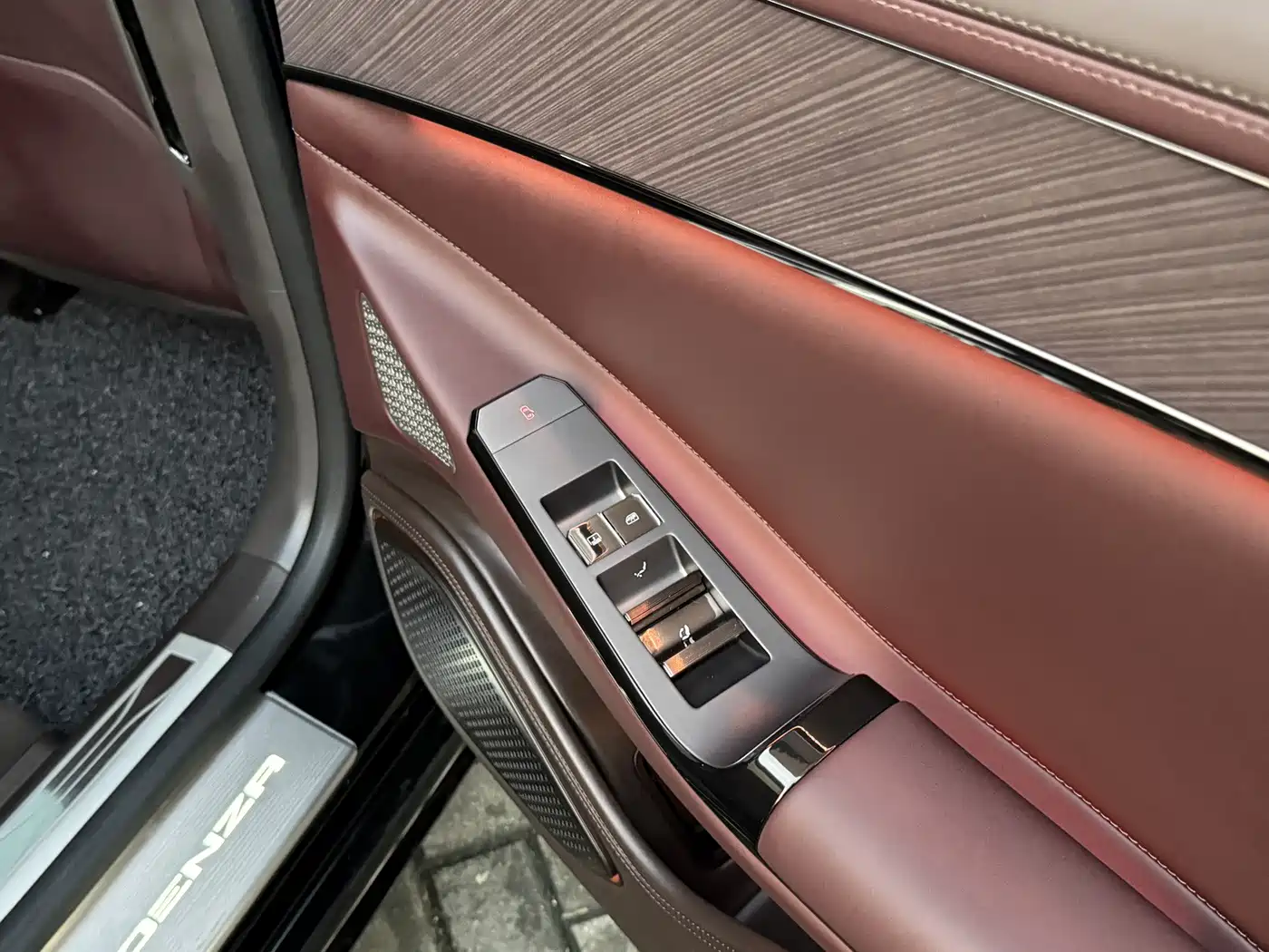 Denza Z9GT 2025 2024 1100 AWD Ultra Edition