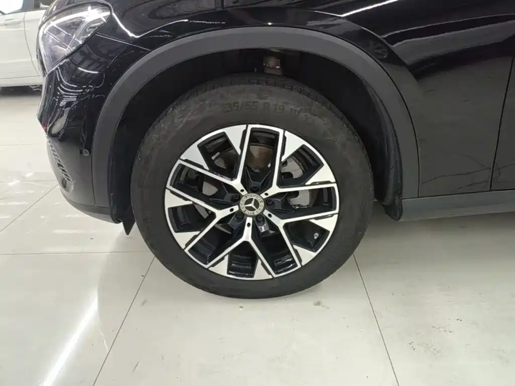 Photo 23 - Mercedes-Benz GLC