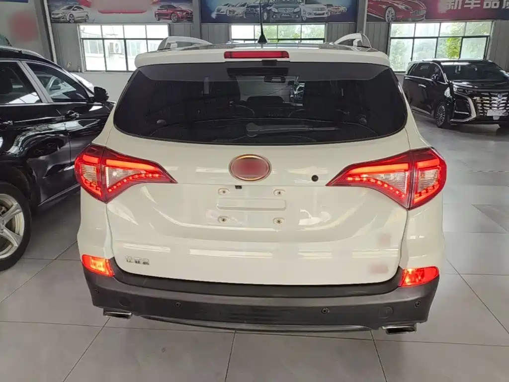 BYD Song 2017 2016 Ultimate Edition 1.5TID Automatic Elite
