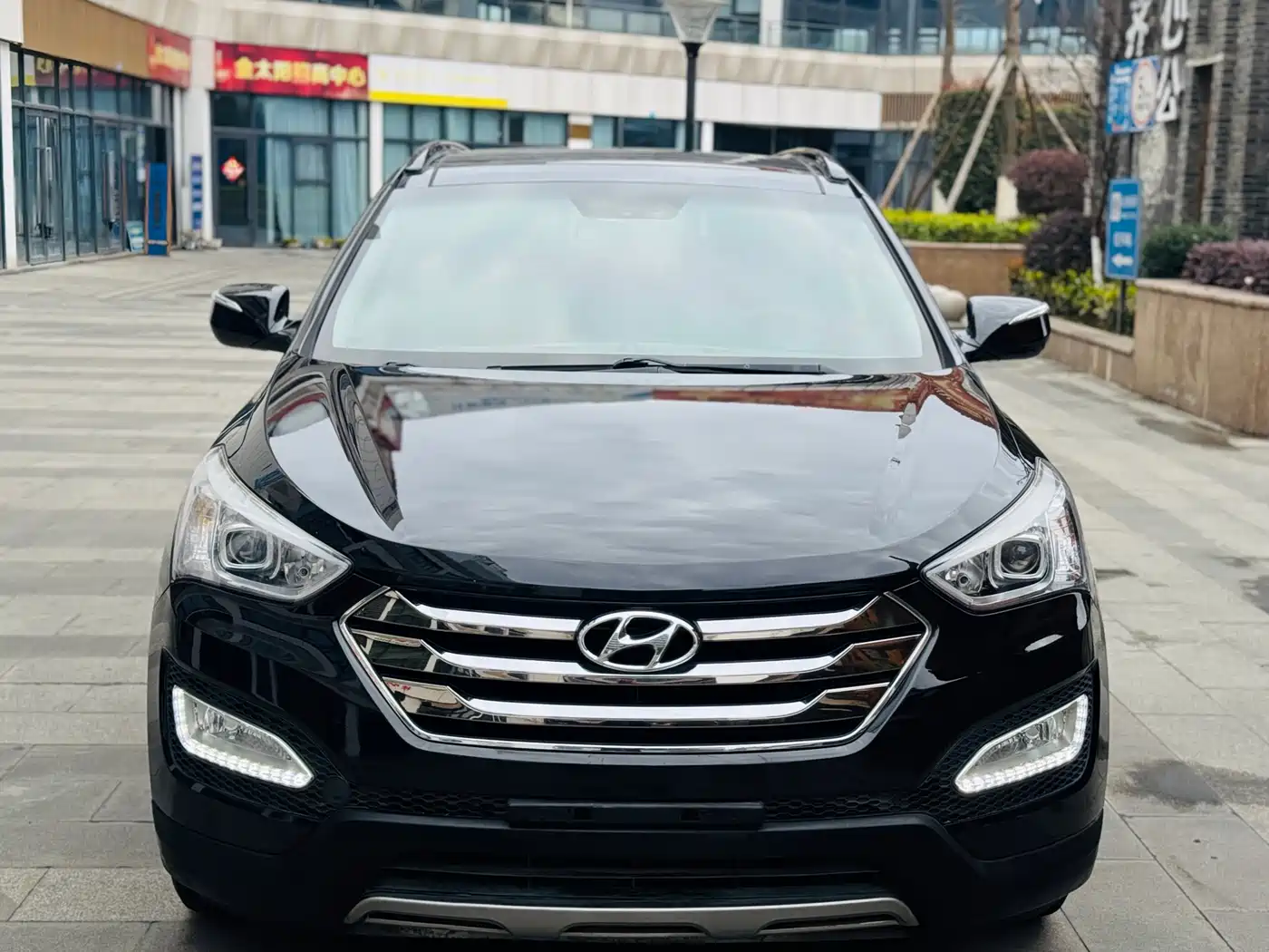 Hyundai Santa Fe 2013 Model 2.4L Automatic 2WD Smart фото 2