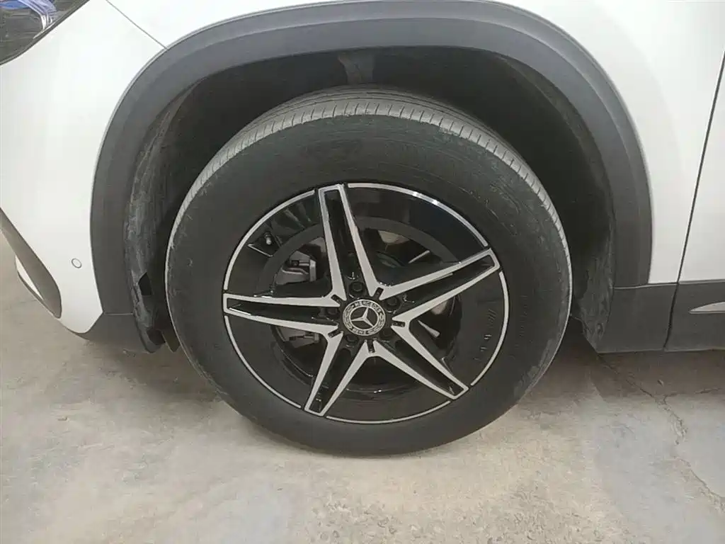 Mercedes-Benz EQA 2022 EQA 300 4MATIC Launch Special Edition фото 23