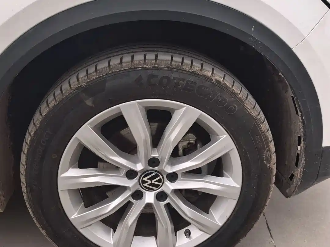 VOLKSWAGEN T ROC EXPLORING SONGS