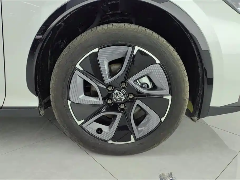 Toyota bZ3 2024 517km Elite PRO фото 6