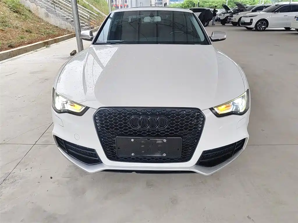 Audi A5 (Import) 2014 Coupe 45 TFSI фото 3