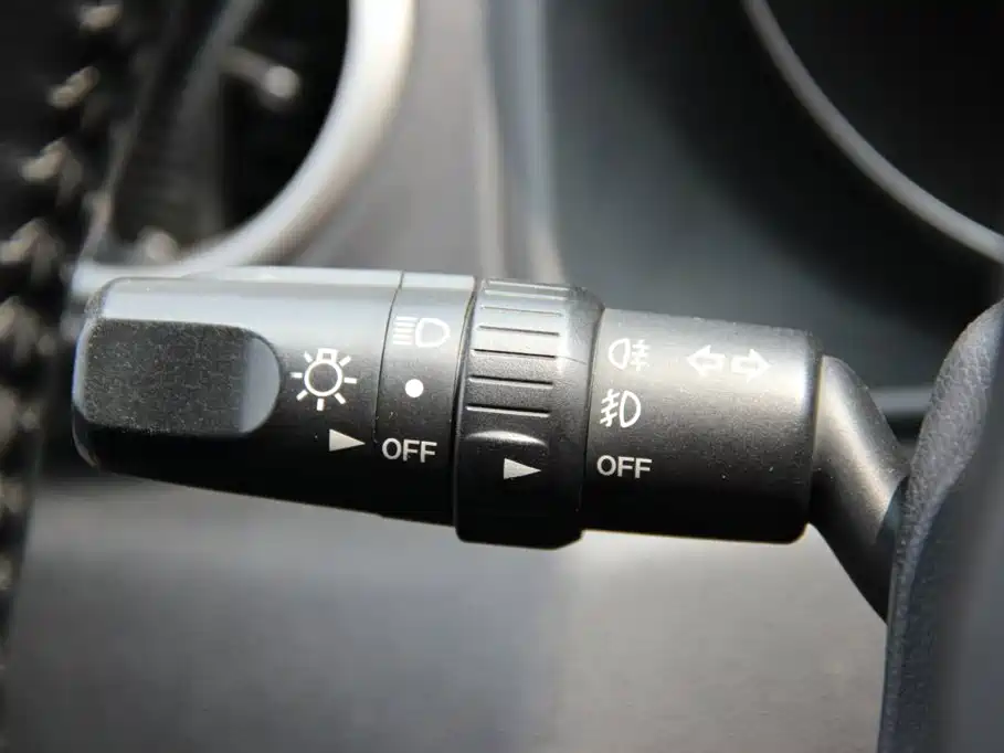 Mazda 3 2011 2010 2.0L Automatic Classic Sport