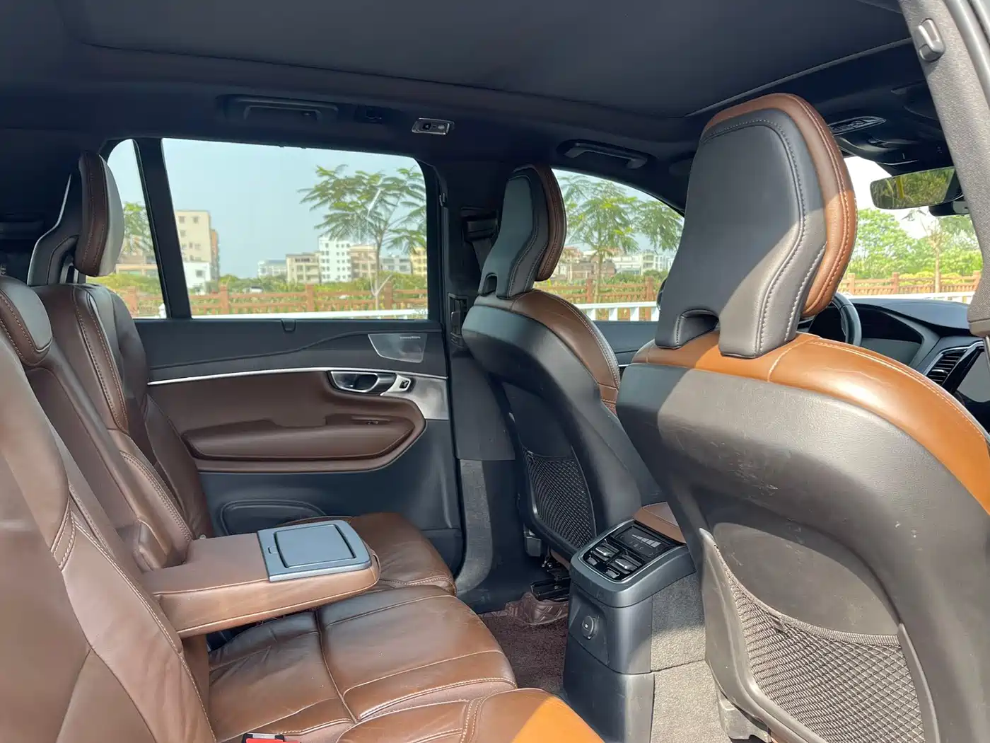 Volvo XC90 Plug-in Hybrid 2022 2022 Facelift E-Drive Hybrid T8 Intelligent Premium Luxury 7-Seater