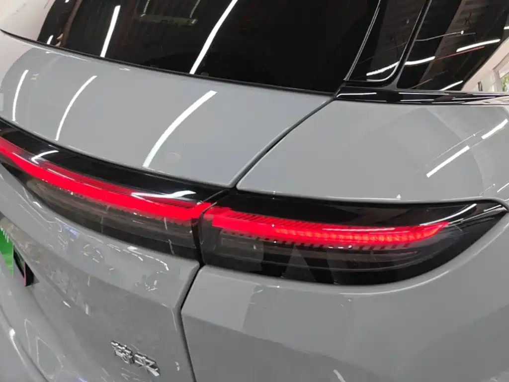 Фото 8 - NIO ES6