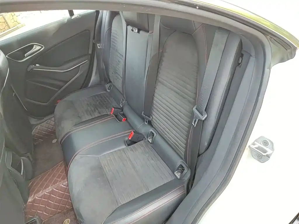 Mercedes-Benz CLA (Import) 2015 CLA 220 4MATIC фото 17