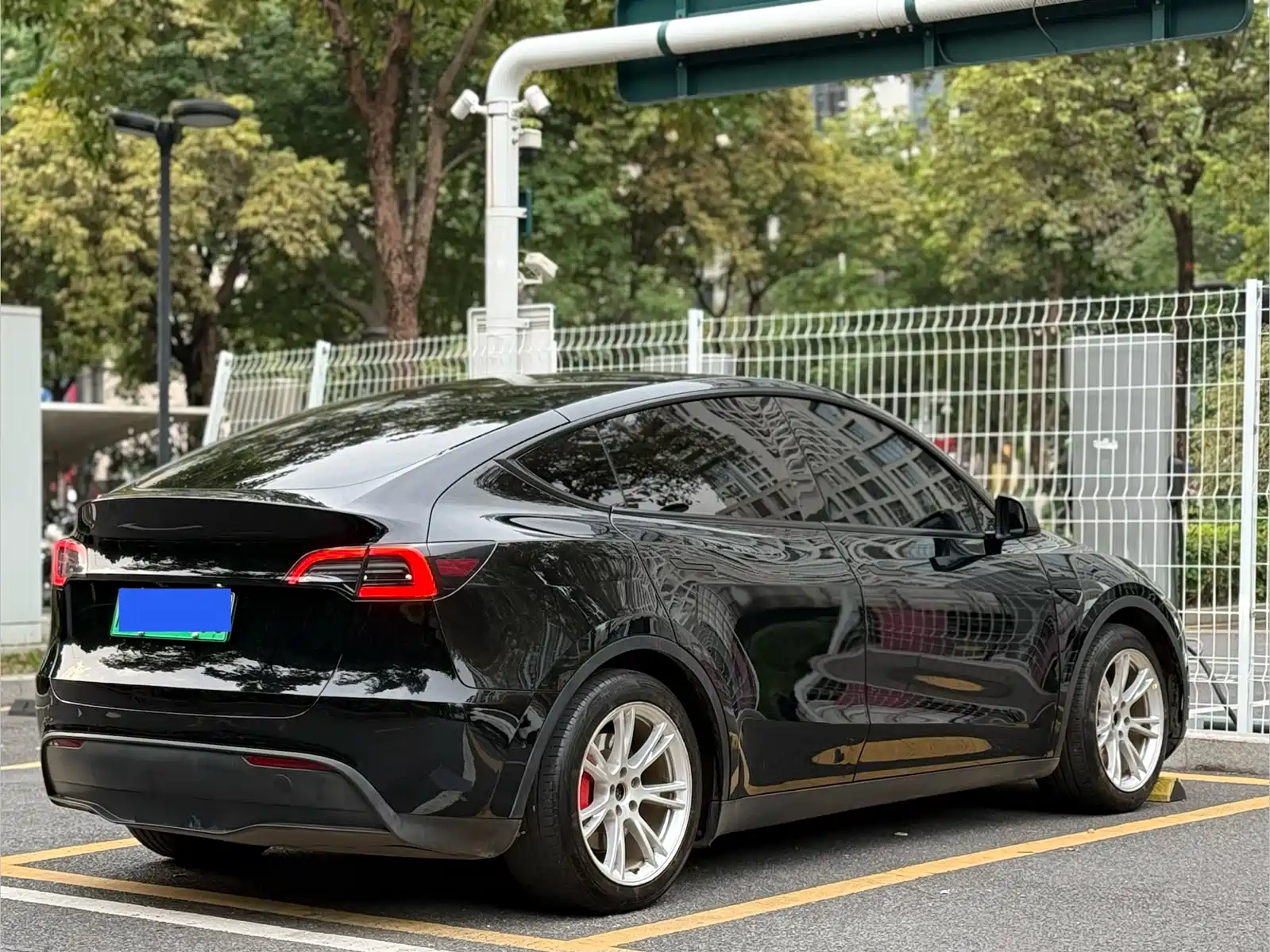 Фото 5 - Tesla Model Y