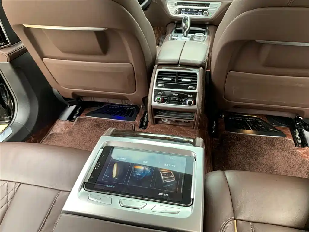 BMW 7 Series 2021 Model 730Li Luxury Package фото 21