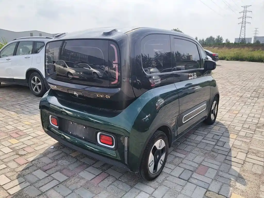 Фото 7 - Baojun KiWi EV