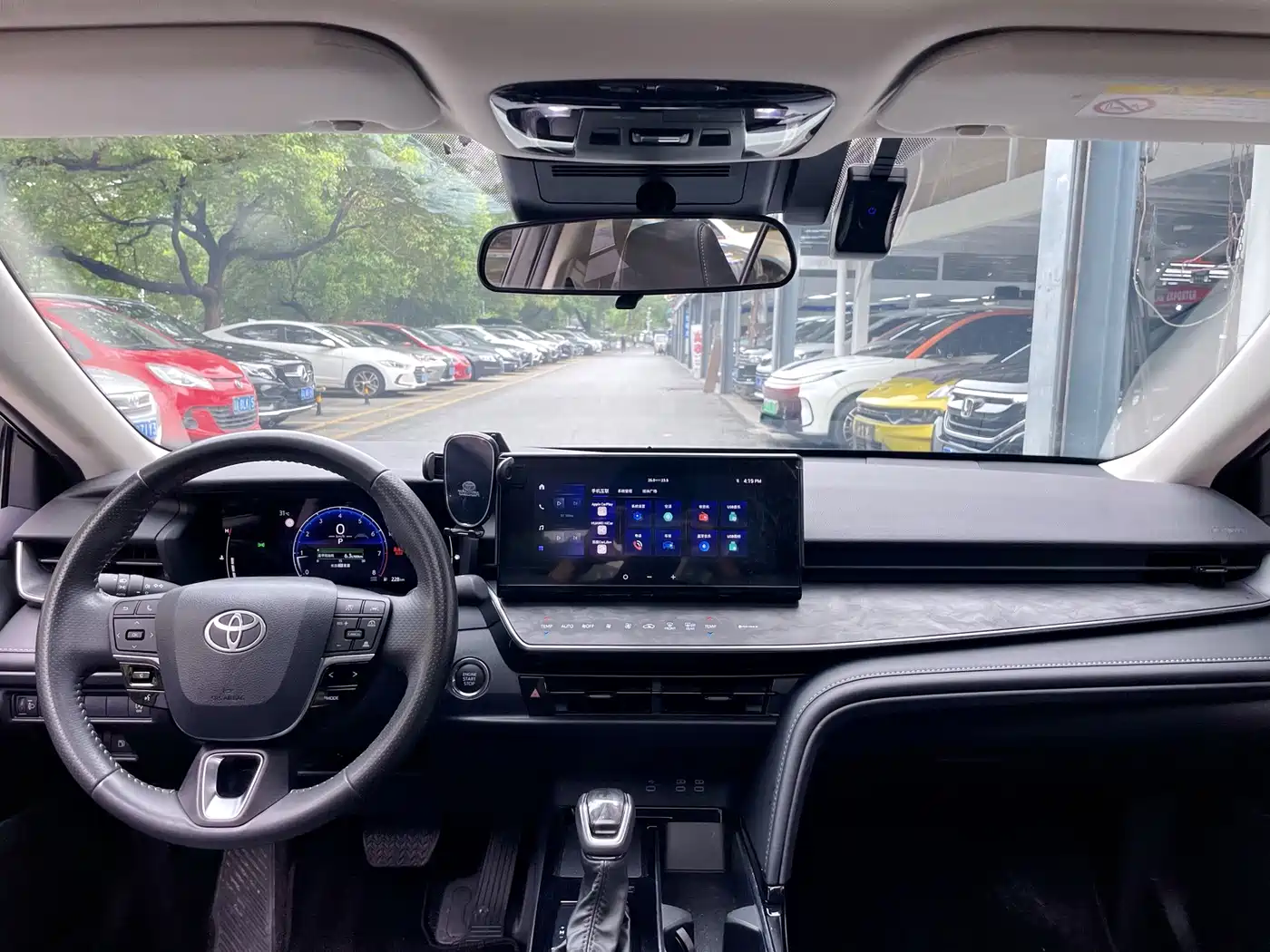 Toyota Camry 2025 2024 2.0GVP Luxury Edition
