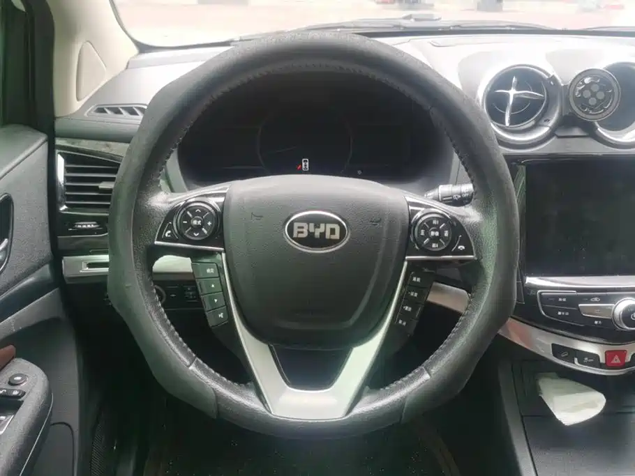 BYD S7 2017 2017 2.0T Auto Luxury