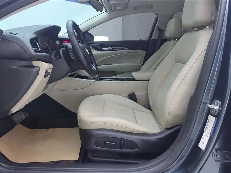 BUICK REGAL