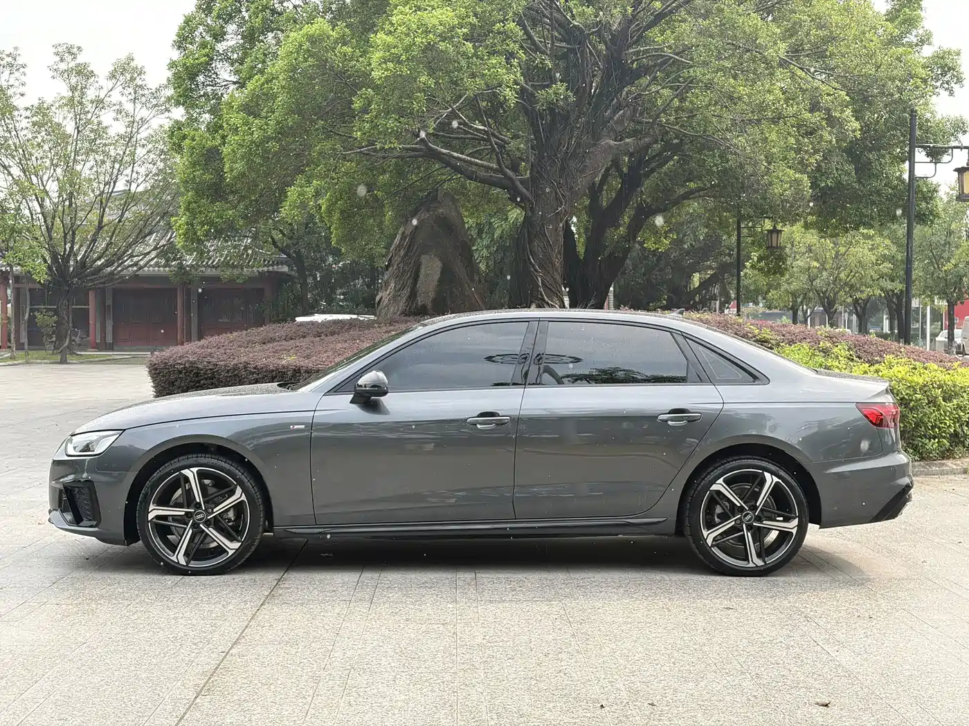 Audi A4L 2025 2024 40 TFSI Luxury Dynamic