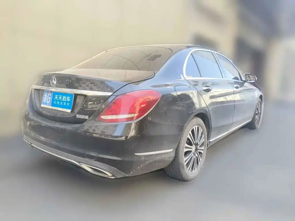 Фото 5 - Mercedes-Benz C-Class