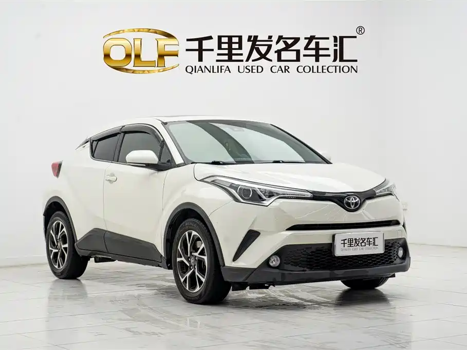 Toyota C-HR 2020 Model 2.0L Leading фото 3