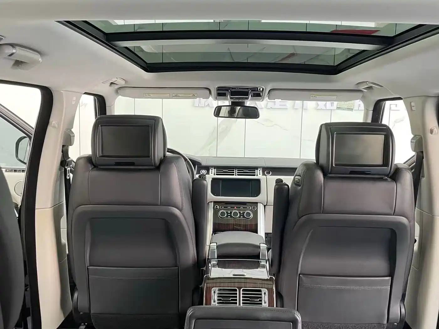 Land Rover Range Rover 2015 5.0 SC V8 AB Prestigious Genesis Extended Edition фото 13