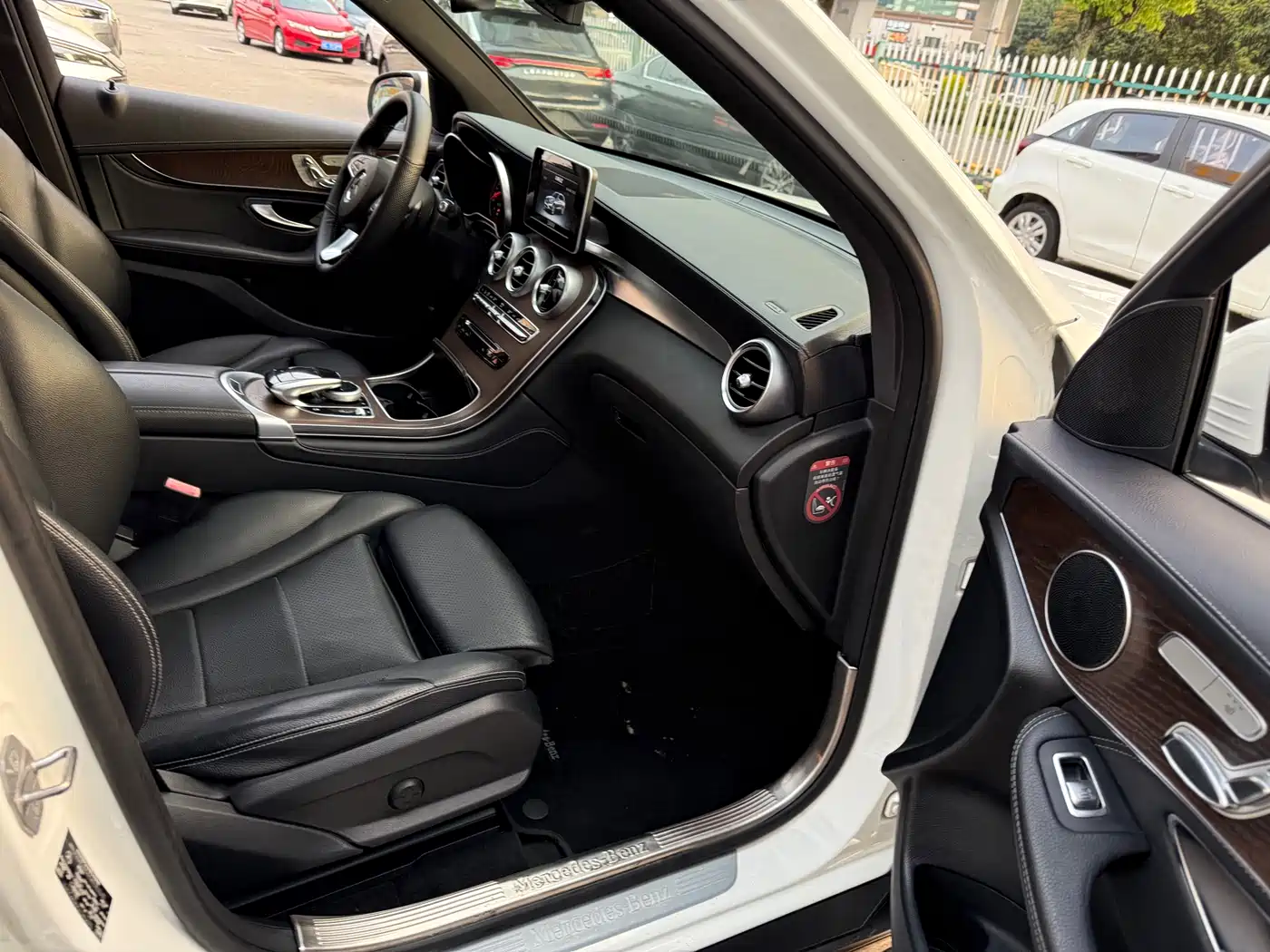Mercedes-Benz GLC 2016 GLC 300 4MATIC Dynamic фото 7