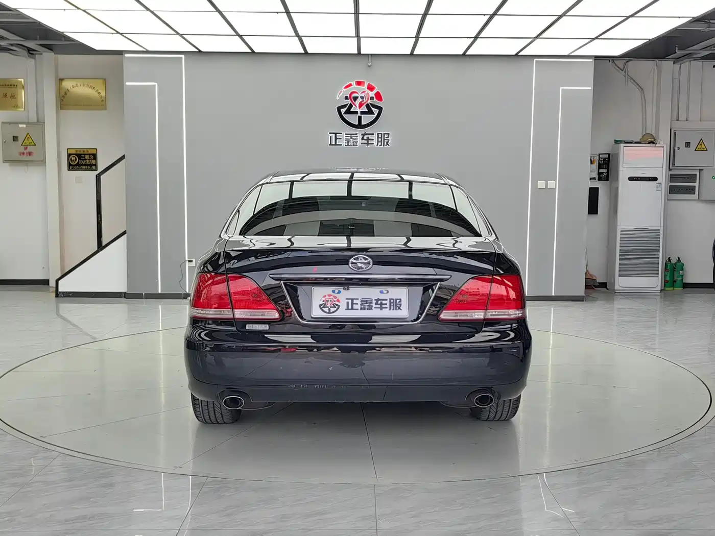 Toyota Crown 2005 Model 3.0L Royal фото 13