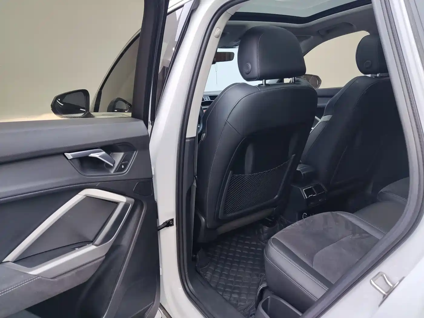 Audi Q3 2023 35 TFSI Fashion Dynamic (1.4T) фото 11