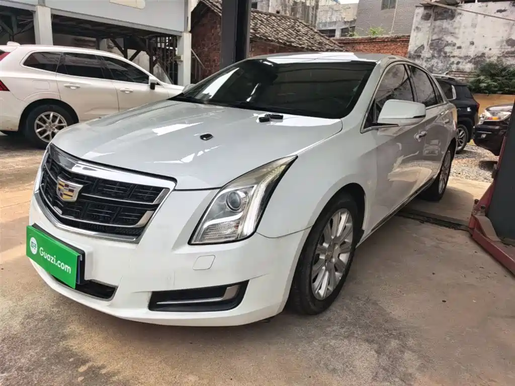 Cadillac XTS 2016 28T Technology
